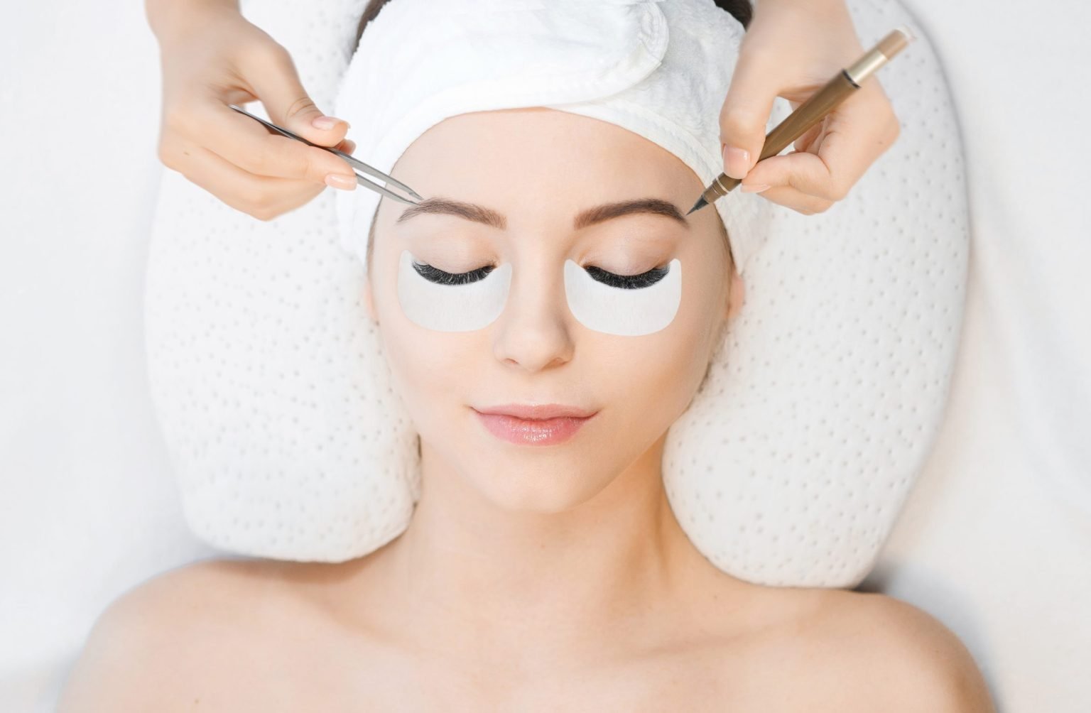 Augenbrauen Zupfen Färben Wimpern Wien